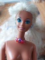 Mooie barbie met oorbellen en ketting, Ophalen of Verzenden, Pop