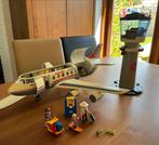 Vliegtuig, verkeerstoren en familie checkin, Kinderen en Baby's, Speelgoed | Playmobil, Ophalen, Gebruikt, Complete set