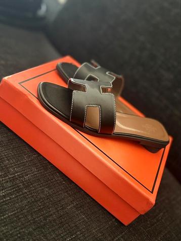 Hermes oran slippers 37 38 39 beschikbaar voor biedingen
