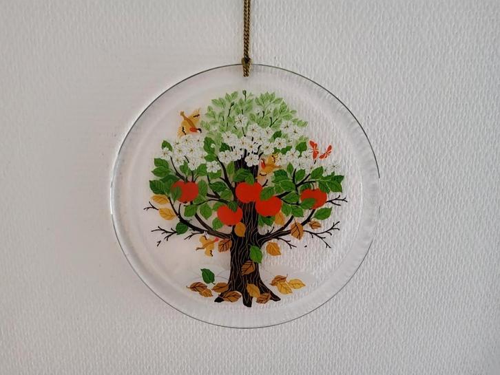 Vintage glazen raamhanger wanddecoratie 4 seizoenen boom, Huis en Inrichting, Woonaccessoires | Wanddecoraties, Zo goed als nieuw