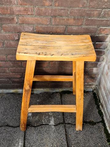 Houten kruk zadelkruk landelijk rustiek robuust mooi uniek  beschikbaar voor biedingen