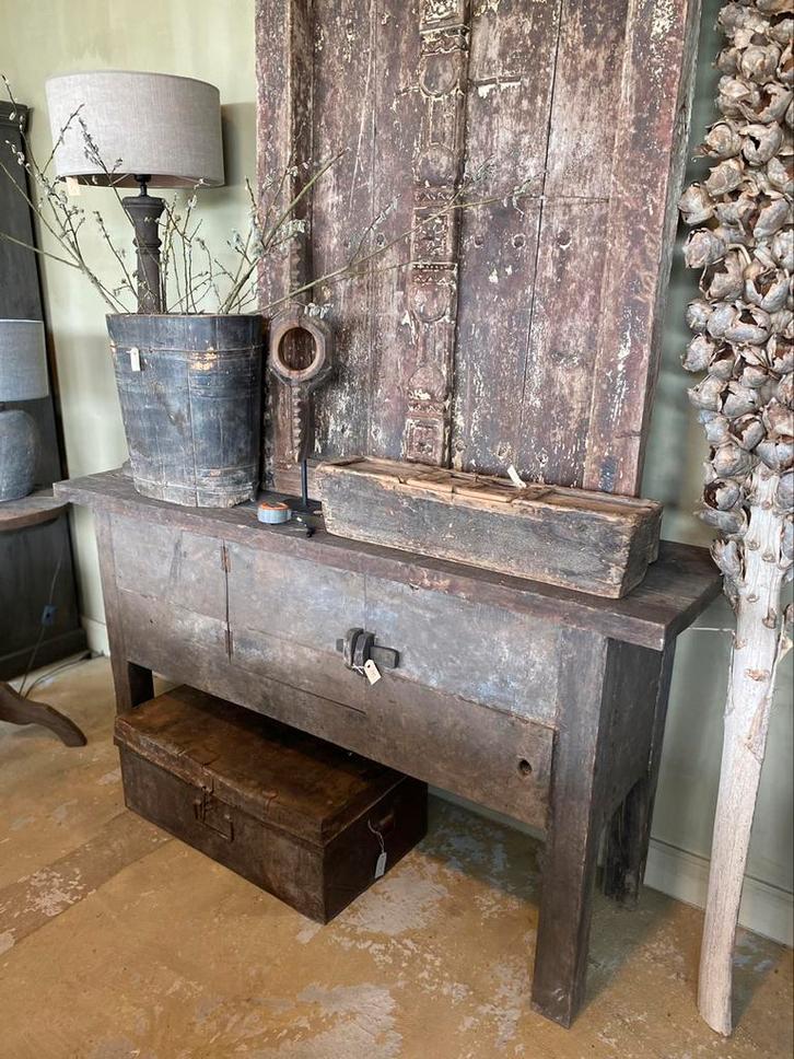 Sidetable Salontafel kast bank stoelen vaas kruik Luik lamp, Huis en Inrichting, Overige Huis en Inrichting, Nieuw, Ophalen of Verzenden