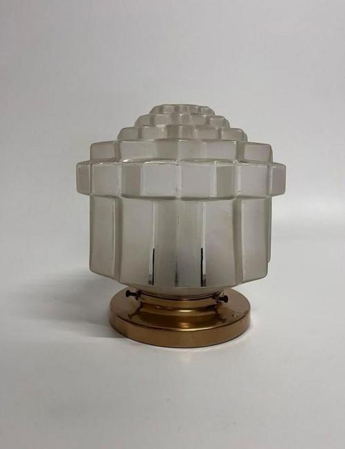 Skyscraper plafonnière vintage Art Deco getrapte kap mat, Antiek en Kunst, Antiek | Lampen, Ophalen of Verzenden