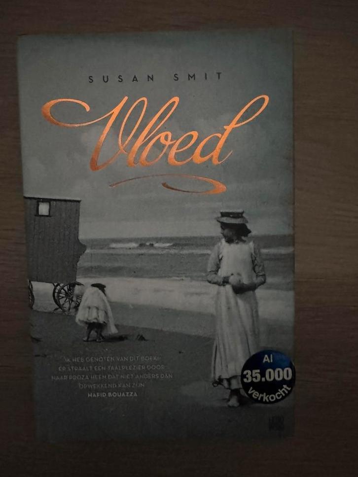 Susan Smit - Vloed, Boeken, Literatuur, Zo goed als nieuw, Ophalen