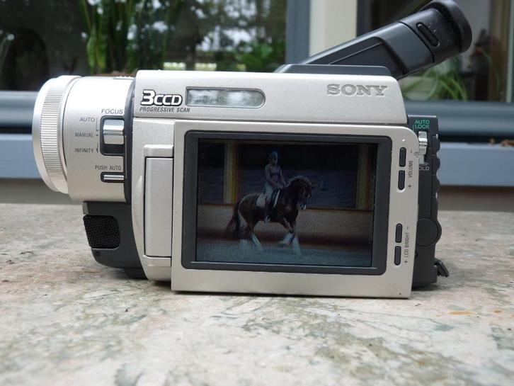 Sony MiniDV camera met 3CCD opname dus perfecte kwaliteit, Audio, Tv en Foto, Videocamera's Digitaal, Zo goed als nieuw, Camera