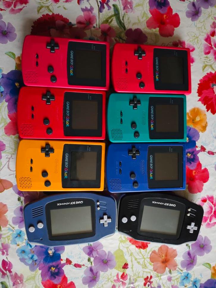 Partij Gameboy's - Classic, Color, Advance, Spelcomputers en Games, Spelcomputers | Nintendo Game Boy, Zo goed als nieuw, Overige modellen
