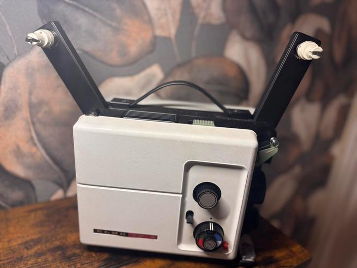 Elmo VP-A Projector, Verzamelen, Fotografica en Filmapparatuur, Projector, 1960 tot 1980, Ophalen of Verzenden