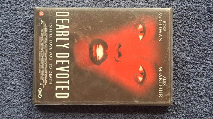 Deadly Devoted, Cd's en Dvd's, Dvd's | Thrillers en Misdaad, Zo goed als nieuw, Alle leeftijden, Ophalen of Verzenden