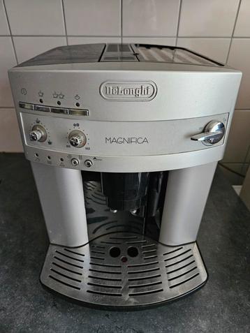 De Longhi Magnifica Koffiebonen apparaat !Zie omschrijving  beschikbaar voor biedingen