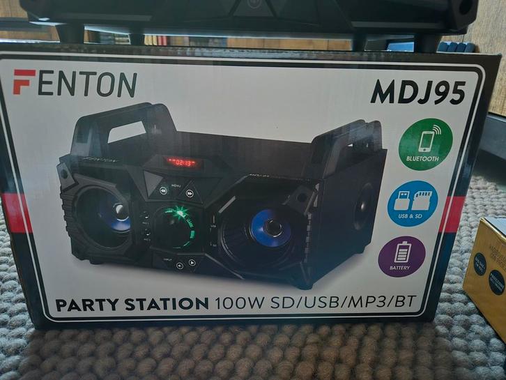 Fenton audio Party Station Station 100W. Nieuw in box., Audio, Tv en Foto, Karaoke-apparatuur, Nieuw, Complete set, Ophalen of Verzenden