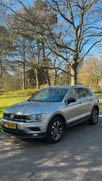 Volkswagen Tiguan 1.5 TSI ACT 150pk DSG 2020 Grijs, Auto's, Stof, Euro 6, 4 cilinders, 150 pk