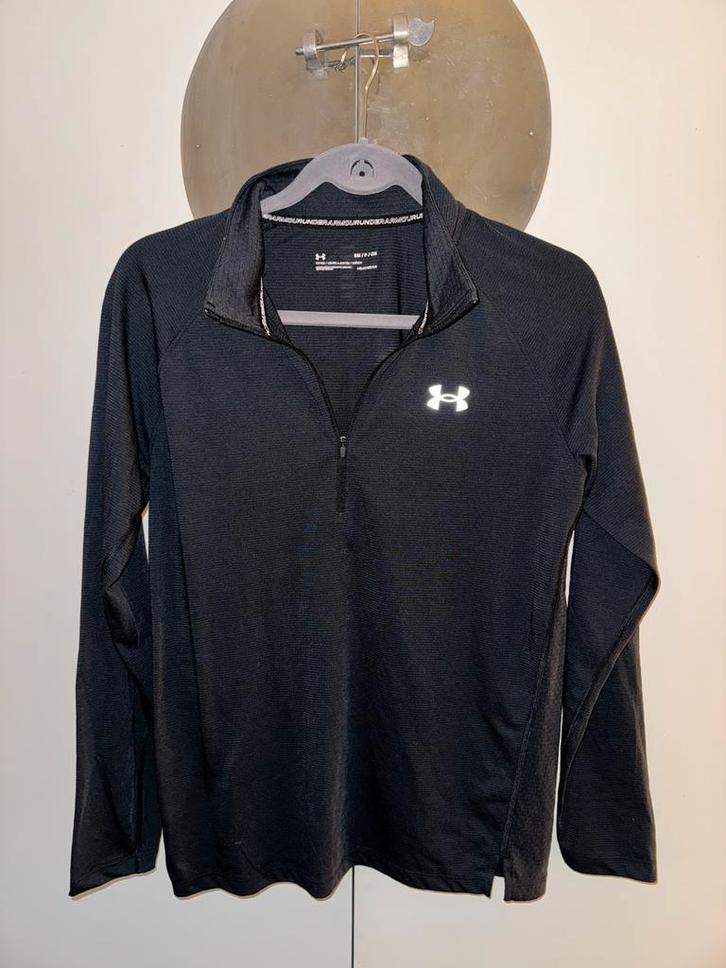 Under armour shirt trui sport zwart maat Small medium ZGAN!, Kleding | Heren, Sportkleding, Zo goed als nieuw, Algemeen, Maat 46 (S) of kleiner