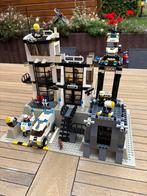 Lego 7237 politiebureau, Kinderen en Baby's, Speelgoed | Duplo en Lego, Ophalen, Zo goed als nieuw, Complete set, Lego