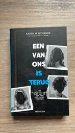 Karen McManus - Een van ons is terug, Karen McManus, Ophalen of Verzenden, Zo goed als nieuw, Nederland