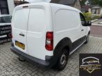 Peugeot Partner bestel 120 1.6 HDI L1 XR airco trekhaak, apk, Auto's, Gebruikt, 4 cilinders, Elektrische ramen, Bedrijf