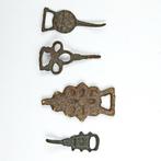 Verschillende kledinghaken 4x 29 tot 40mm  b829, Ophalen of Verzenden