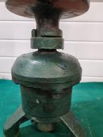 bloempot op voet metaal zwaar, Ophalen of Verzenden, 'T Olde Gre-j, Info@toldegrej.nl, Endepoelstraat 20f Didam