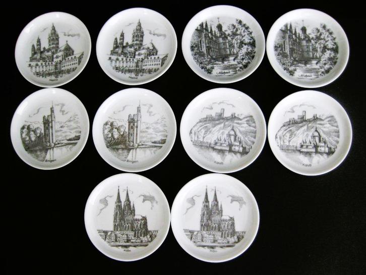 10 Onderzetters met Duitse steden decor en hun gebouwen., Antiek en Kunst, Antiek | Keramiek en Aardewerk, Ophalen of Verzenden
