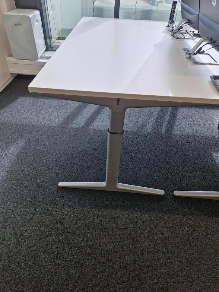 Ahrend bureau's 160x80, Huis en Inrichting, Bureaus, Gebruikt, Bureau, In hoogte verstelbaar, Ophalen
