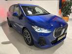 BMW 2-Serie Active Tourer (u06) 218i 136pk Aut M-Pakket, Pan, Auto's, BMW, 136 pk, Gebruikt, Euro 6, Blauw
