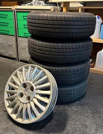 Set 4x100 All Season banden 175/65/15 7mm beschikbaar voor biedingen