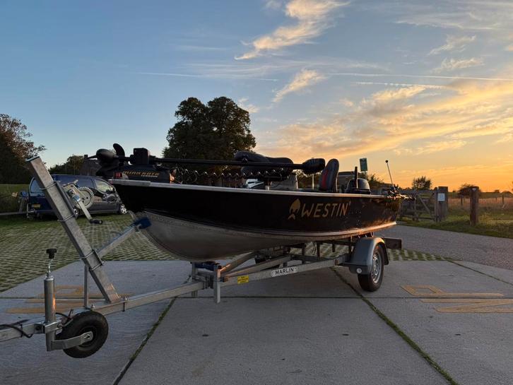 Alumacraft compleet vaarklaar met livescope en garantie, Watersport en Boten, Motorboten en Motorjachten, Zo goed als nieuw, Aluminium