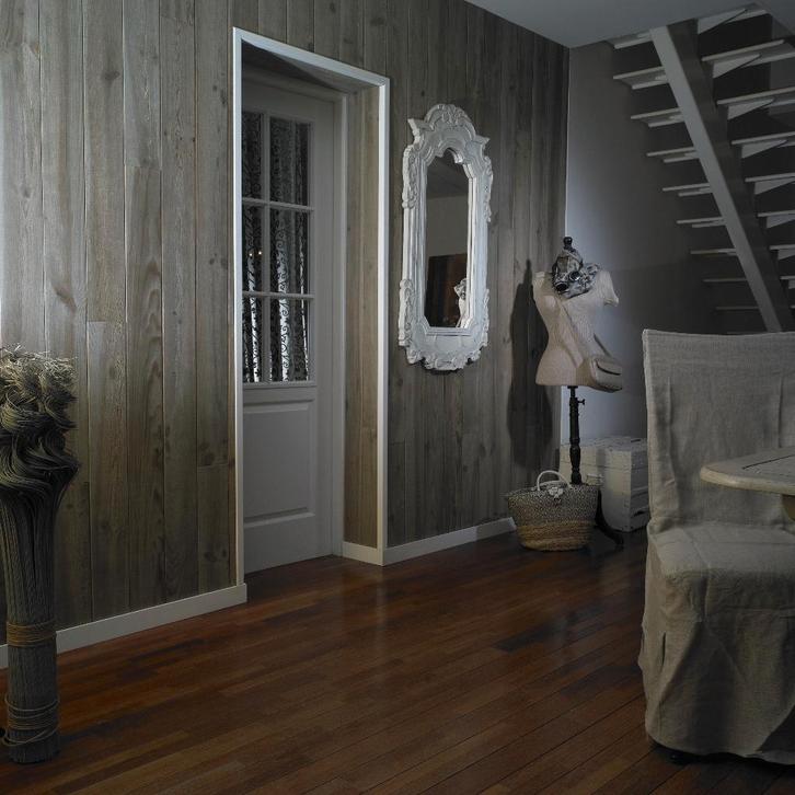 Bois Flotte (drijfhout) fijnbezaagd grenen 18x135 behandeld, Huis en Inrichting, Stoffering | Behang, Grijs, 75 m² of meer, Ophalen of Verzenden