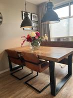 Mooie mango eettafel met 2 stoelen en eetbank, Ophalen of Verzenden, Zo goed als nieuw, 4 tot 6 stoelen