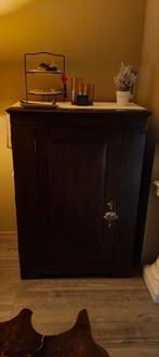 Antieke donker mohonie houten woonkamer kast, Huis en Inrichting, Kasten | Dressoirs, Ophalen, 25 tot 50 cm