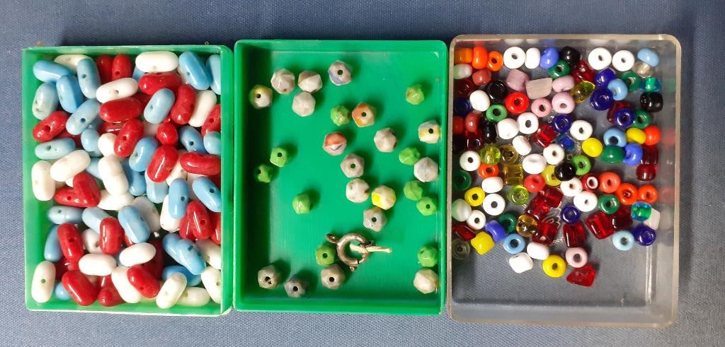 Kralen losse kraaltjes sieraden maken, Hobby en Vrije tijd, Kralen en Sieraden maken, Ophalen of Verzenden, Zo goed als nieuw