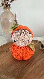 Met de hand gehaakte pompoen baby van mani di Anne oranje, Ophalen of Verzenden, Zo goed als nieuw, Haken, Overige typen