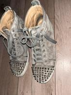 Louboutin Suede Beige Maat 42 - Incl. Doos, Christian Louboutin, Overige kleuren, Ophalen of Verzenden, Sneakers of Gympen