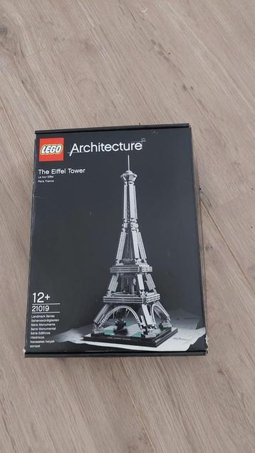 LEGO Architecture Eiffeltoren 21019 beschikbaar voor biedingen