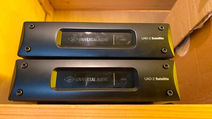 Universal audio UAD-2 satellite, Audio, Tv en Foto, Professionele Audio-, Tv- en Video-apparatuur, Zo goed als nieuw, Audio, Ophalen of Verzenden