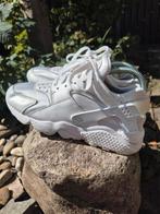 Nike huarache wit, Kleding | Dames, Schoenen, Wit, Nike, Ophalen of Verzenden, Sneakers of Gympen