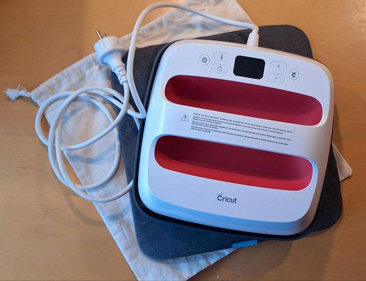 Cricut Easypress 22,5 cm, Hobby en Vrije tijd, Knutselen, Zo goed als nieuw, Gereedschap of Toebehoren, Ophalen of Verzenden