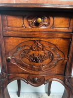 Uniek antiek nachtkastje!, Ophalen