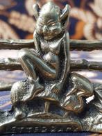 Mooie oude Engelse brievenhouder van koper met Pixie 8,5 cm., Antiek en Kunst, Antiek | Koper en Brons, Ophalen of Verzenden, Koper