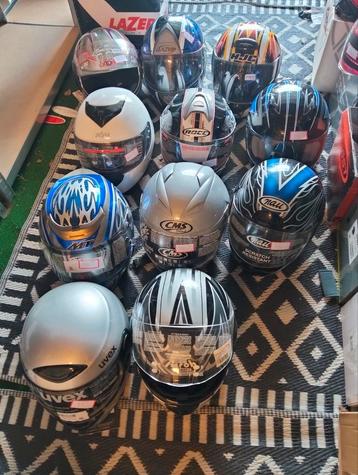 Nieuwe helm voor de prijs van een tweedehands helm  beschikbaar voor biedingen