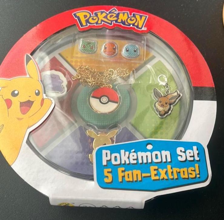 Nieuw! Pokemon ketting pichachu evvee, Ophalen, Nieuw