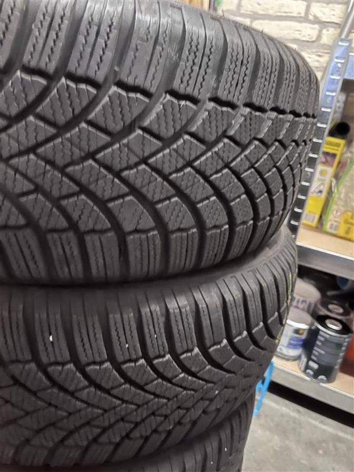 ALS NIEW 4 x BRIDGESTONE BLIZZAK LM005 205/55R16 Winterband, Auto diversen, Auto-accessoires, Zo goed als nieuw, Ophalen of Verzenden