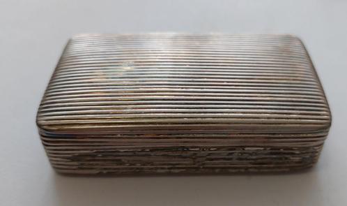 Zilveren snuifdoosje 1838 rib decor., Antiek en Kunst, Antiek | Goud en Zilver, Zilver, Ophalen