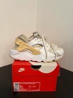 Nike Huarache Run - Maat 37,5, Kleding | Dames, Schoenen, Wit, Nike, Ophalen of Verzenden, Sneakers of Gympen