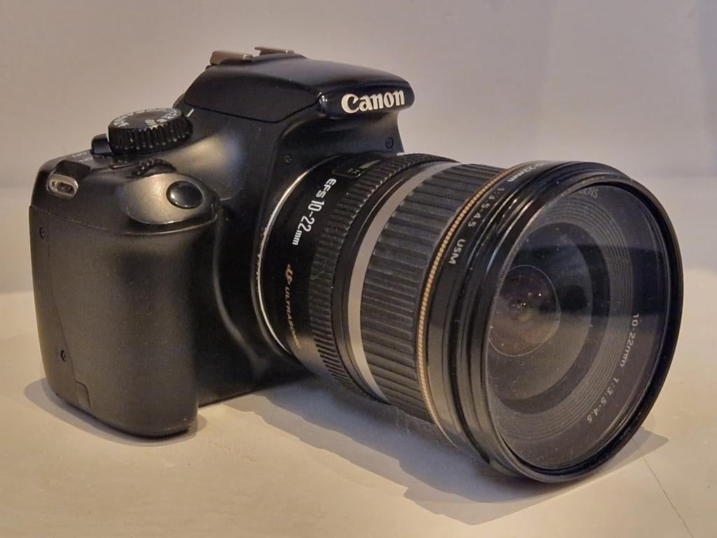 Canon 1100D met 18-200mm en 10-22mm lenzen, Gebruikt, Spiegelreflex, Canon, Ophalen of Verzenden
