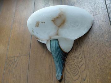 Art Deco Albast  en koperen Vogel Sculptuur Lamp Antiek beschikbaar voor biedingen