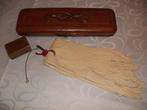 Antieke zeemleren handschoenen + accessoires, / box + holder, Verzenden, Dames