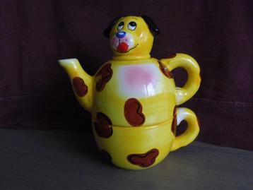 Theepot, met hondenkop als deksel, half pot, half drinkkop beschikbaar voor biedingen
