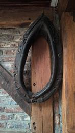 Antiek Paardentuig, Ophalen