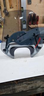 Origineel piaggo laag windscherm inc bouten, Motoren, Ophalen