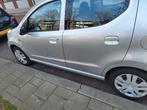 Nissan Pixo 1.0 50KW 5D 2010 Grijs, Auto's, Nissan, Voorwielaandrijving, Stof, 200 kg, 4 stoelen